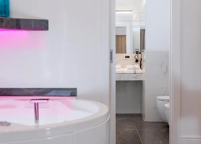 Navona Style Guest house 4*